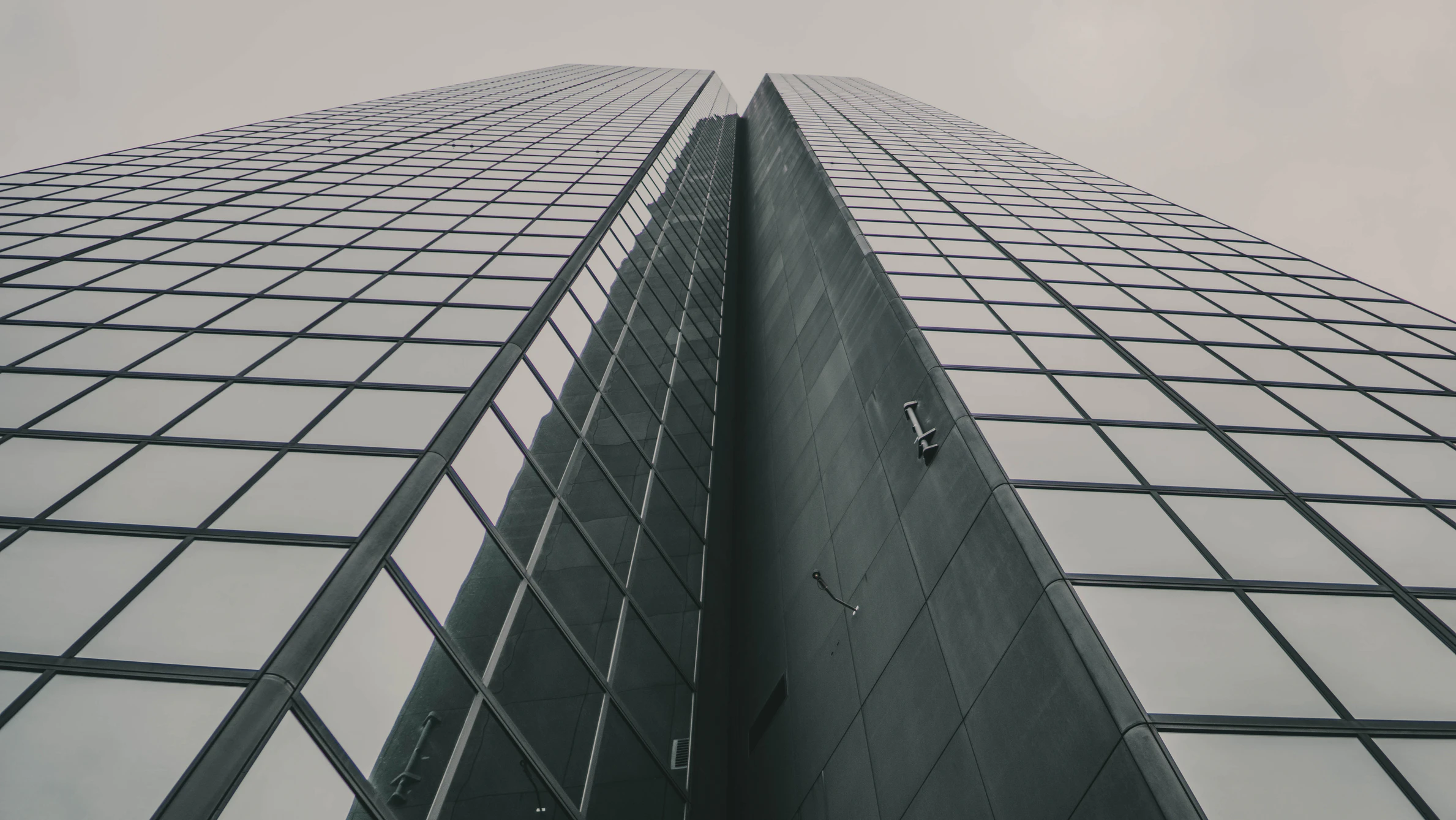 Building Facade Photo by Asael Peña on Unsplash